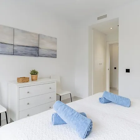 Luxury 2 Bed With Sea View アパート