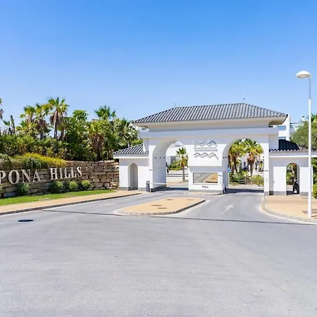 Apartment Luxury 2 Bed With Sea View